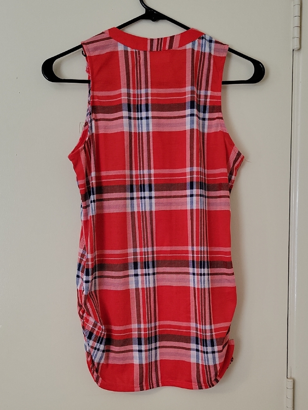 Red Plaid Sleeveless Top With Side Ruching - Picture 3 of 6